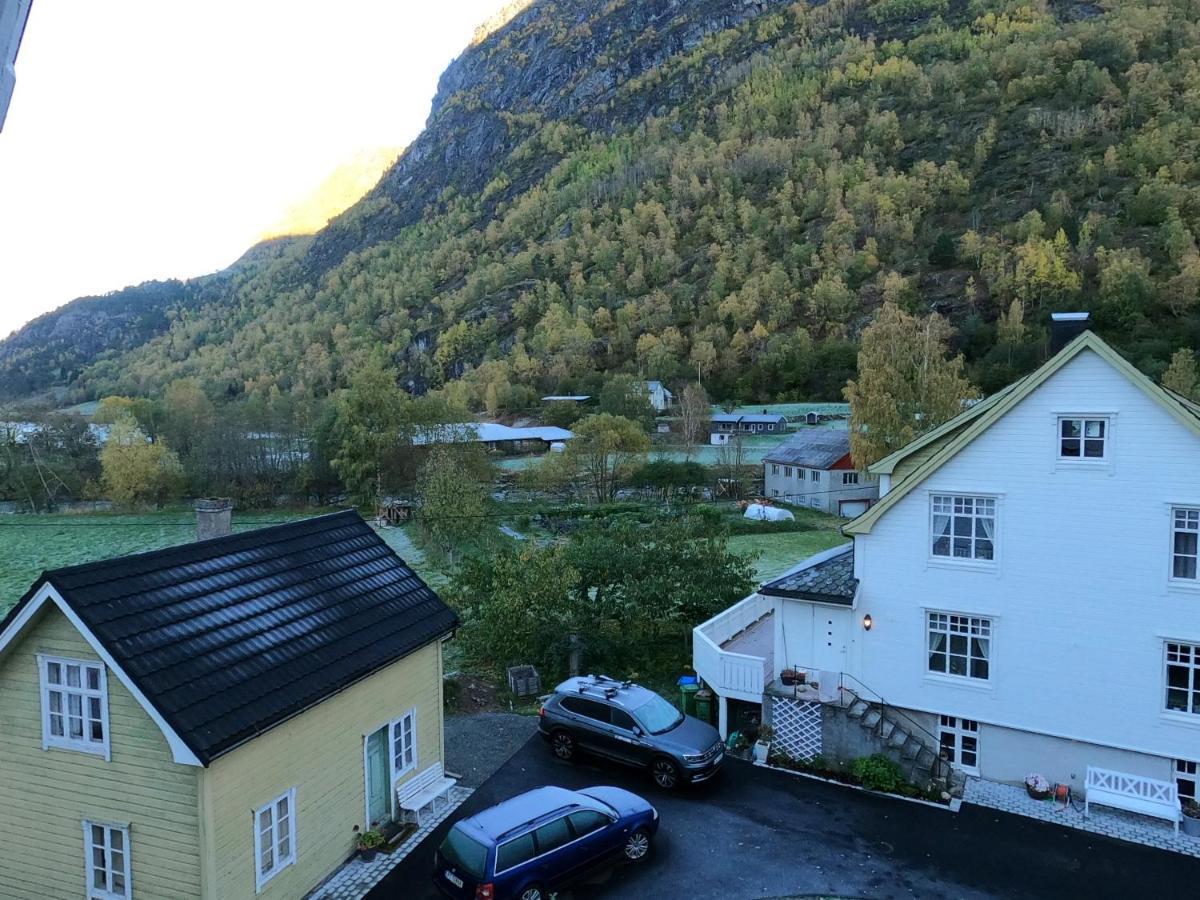 Hjelle Hotel Екстериор снимка