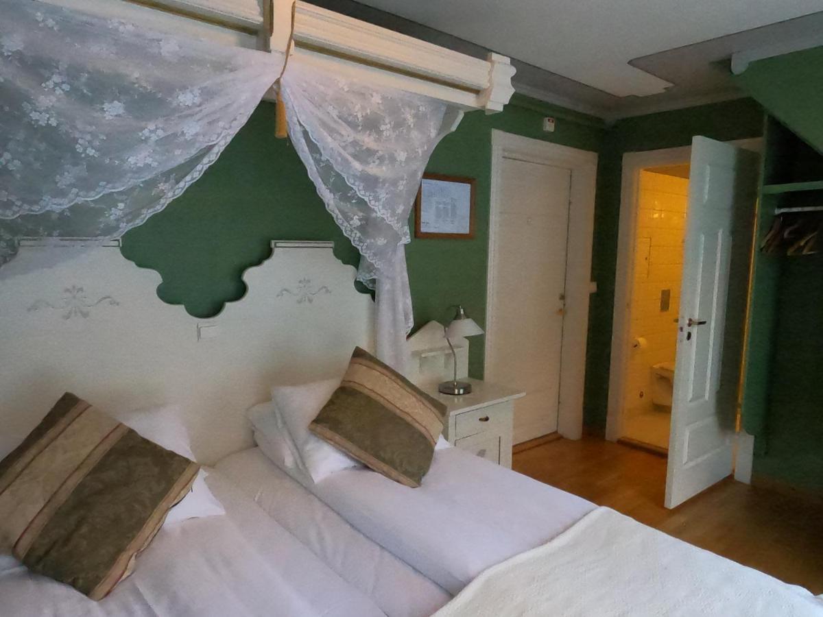 Hjelle Hotel Екстериор снимка