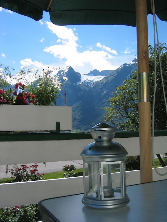 Hjelle Hotel Екстериор снимка