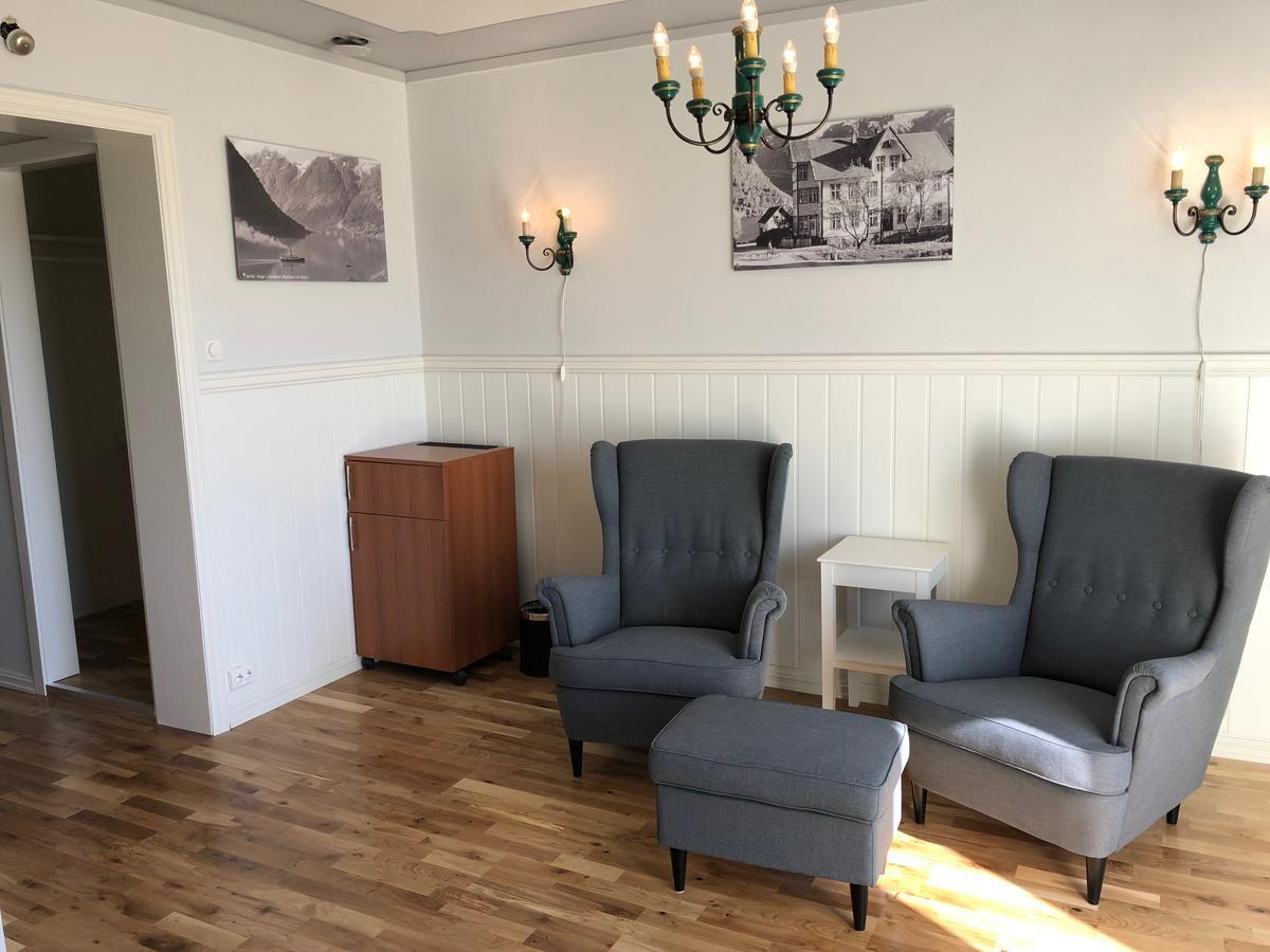 Hjelle Hotel Екстериор снимка
